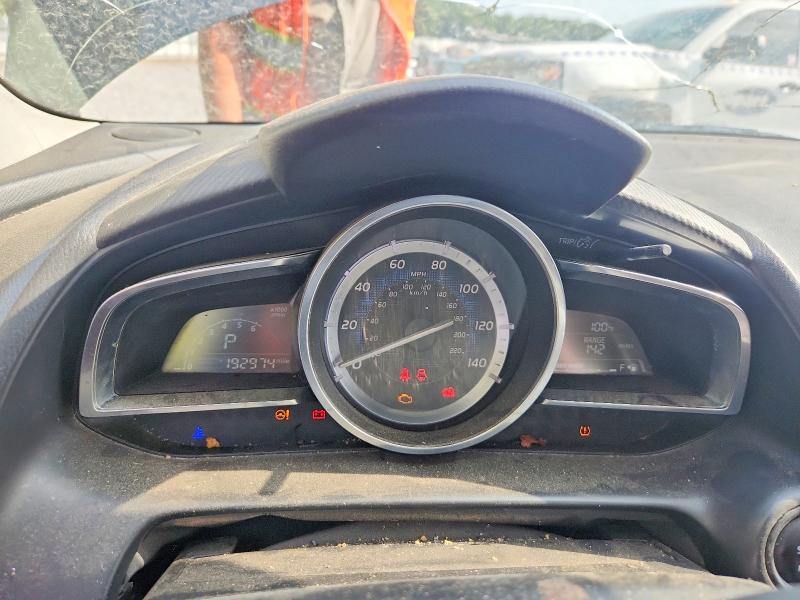 Photo 9 from auction – 2016 SCION IA with VIN 3MYDLBZV7GY133780
