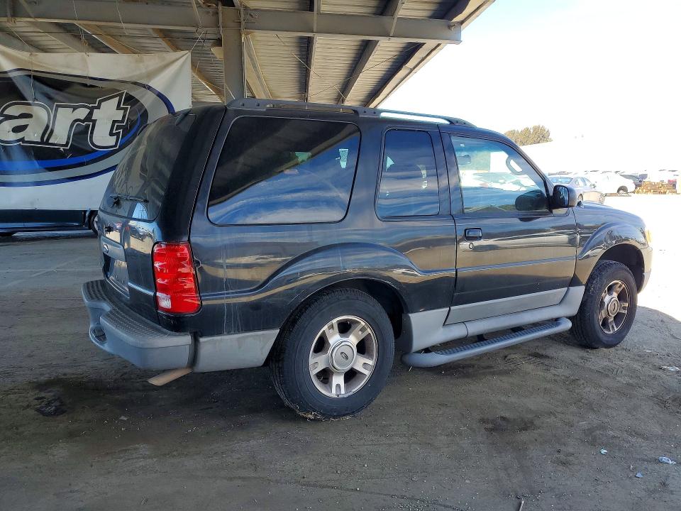 Photo 3 from auction – 2003 FORD EXPLORER with VIN 1FMYU60E63UB97786