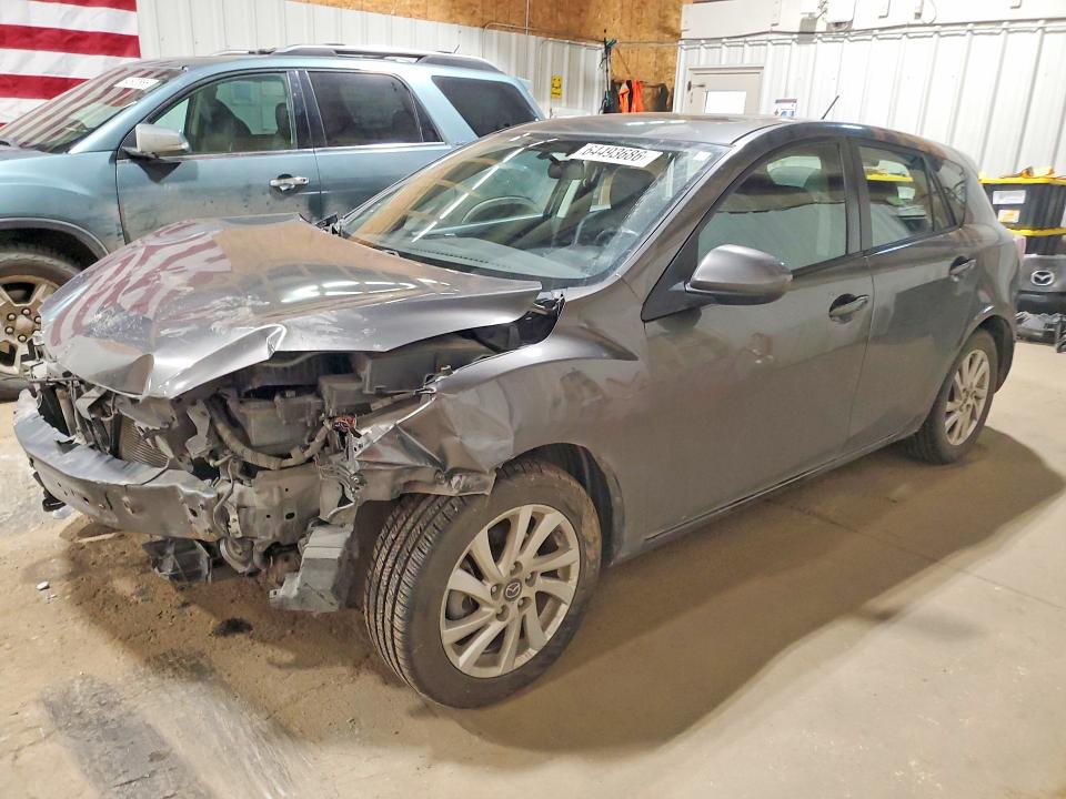MAZDA 3 2013 with VIN JM1BL1MP5D1837792 - Photo from auction