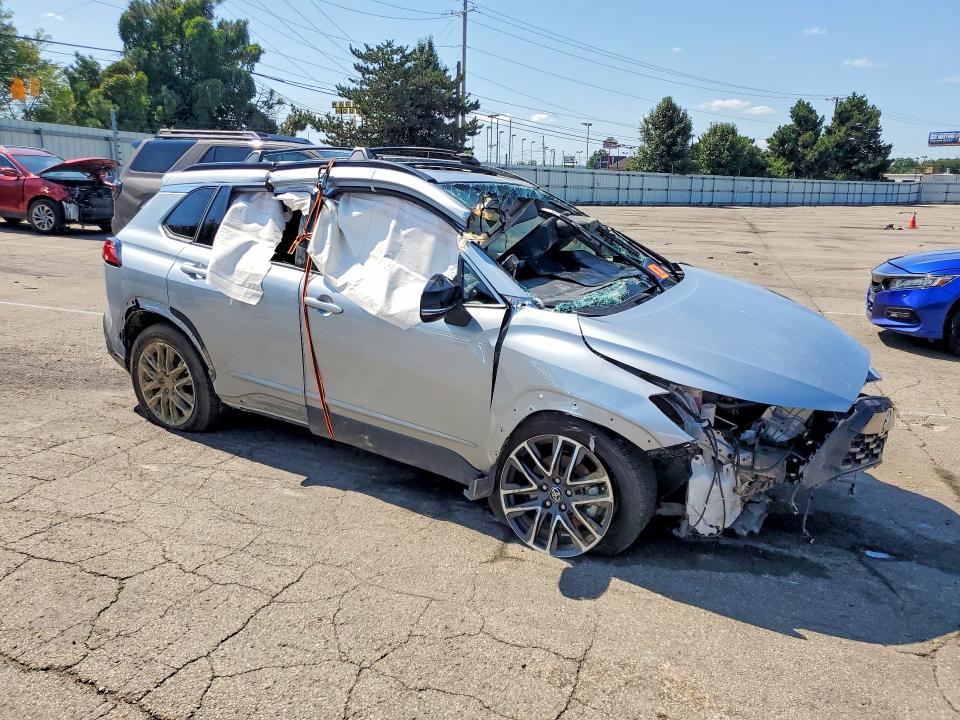 Photo 4 from auction – 2026 TOYOTA COROLLA CROSS with VIN 7MUDAABG4TV179357