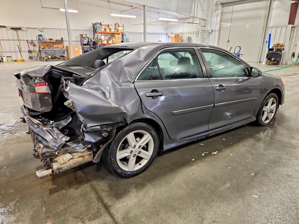 Photo 3 from auction – 2014 TOYOTA CAMRY with VIN 4T1BF1FK0EU465458