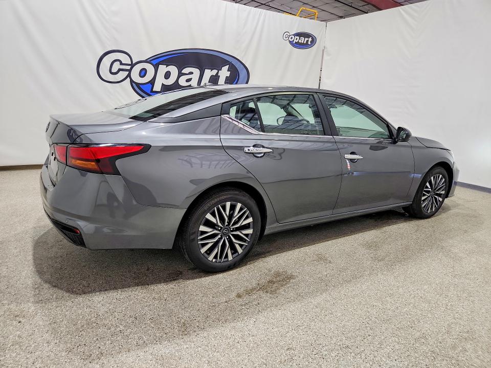 Photo 3 from auction – 2025 NISSAN ALTIMA with VIN 1N4BL4DV7SN431623