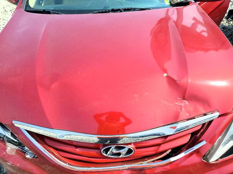 Photo 11 from auction – 2011 HYUNDAI SONATA with VIN 5NPEB4ACXBH193716