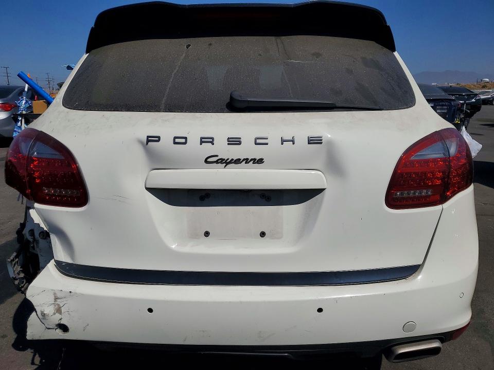 Photo 6 from auction – 2011 PORSCHE CAYENNE 4D with VIN WP1AA2A26BLA09718
