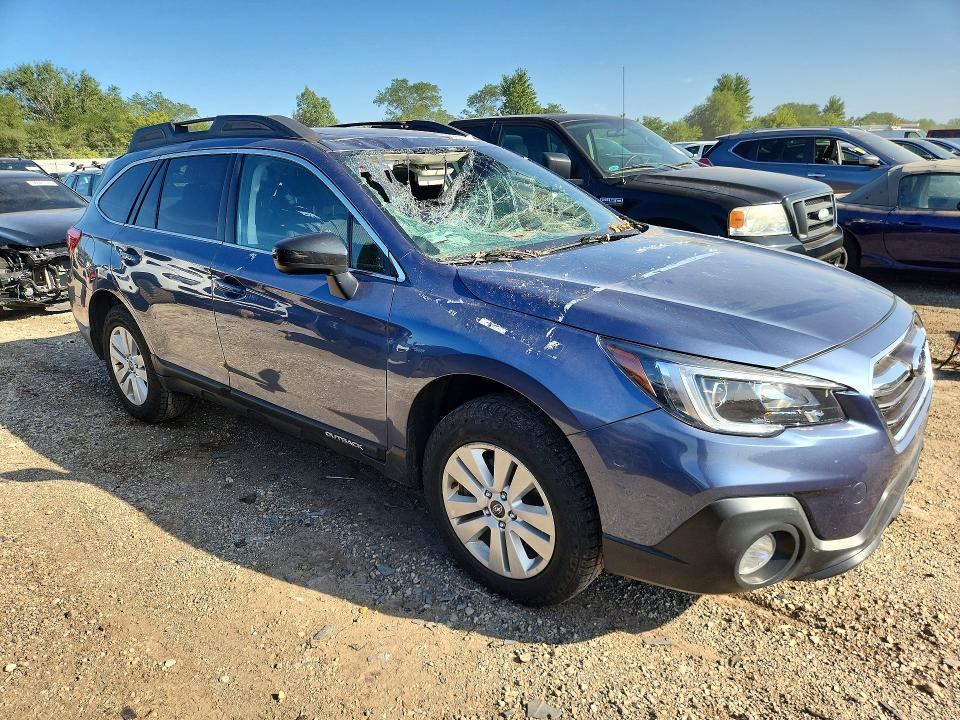 Photo 4 from auction – 2018 SUBARU OUTBACK with VIN 4S4BSADC4J3285584