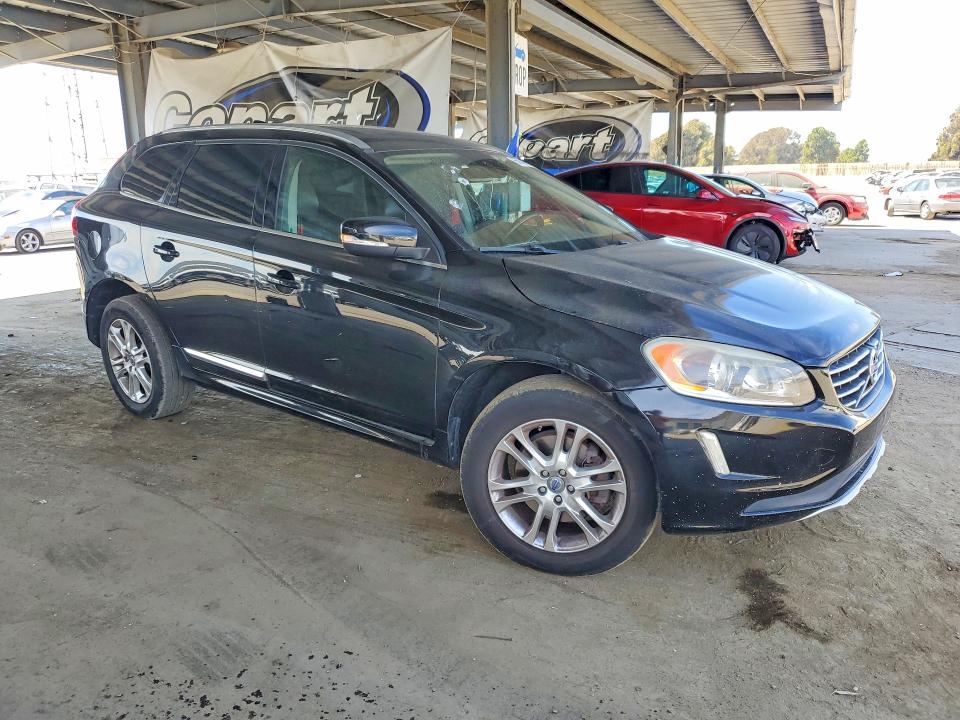 Photo 4 from auction – 2015 VOLVO XC60 with VIN YV426MDBXF2591264