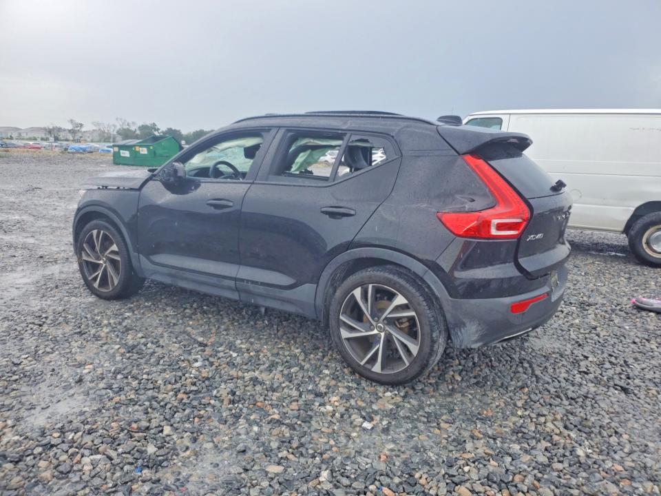 Photo 2 from auction – 2020 VOLVO XC40 with VIN YV4162UM8L2274984