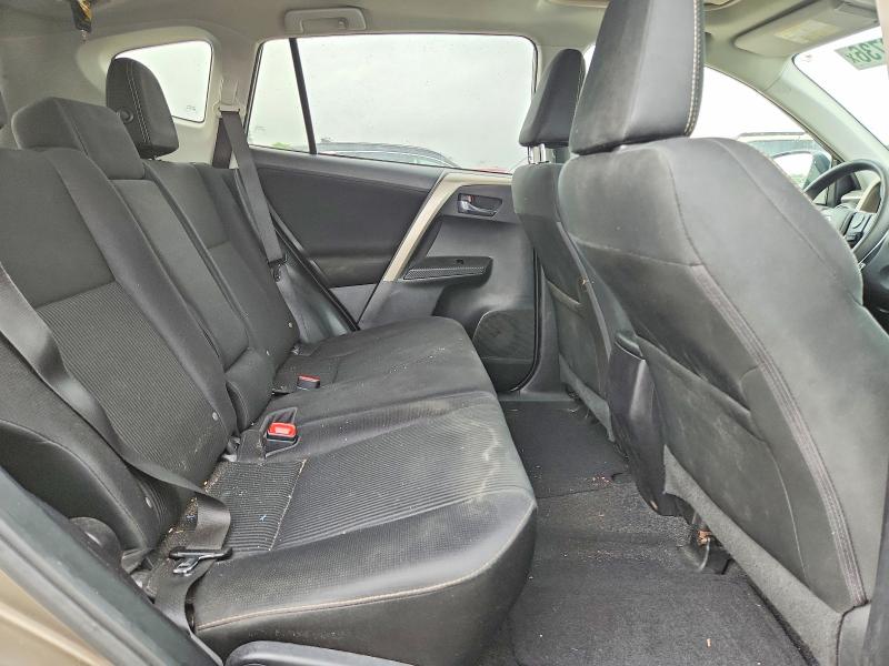 Photo 11 from auction – 2015 TOYOTA RAV4 with VIN 2T3RFREV7FW250788