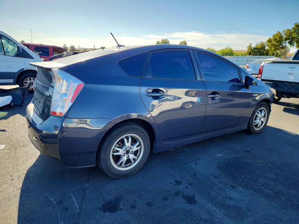 Photo 3 from auction – 2010 TOYOTA PRIUS with VIN JTDKN3DU3A0108252