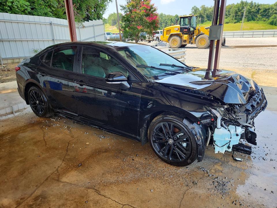 Photo 4 from auction – 2026 TOYOTA CAMRY with VIN 4T1DAACK5TU725278