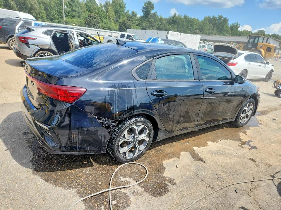Photo 3 from auction – 2020 KIA FORTE with VIN 3KPF24AD1LE187161