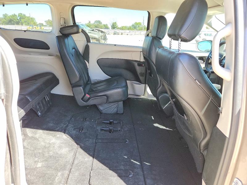 Zdjęcie 11 z aukcji – 2018 CHRYSLER PACIFICA z VIN 2C4RC1BG2JR277366