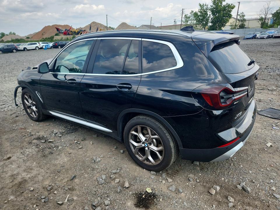 Photo 2 from auction – 2022 BMW X3 with VIN 5UX53DP06N9J01815