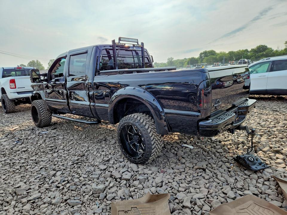 Photo 2 from auction – 2003 FORD F250 with VIN 1FTNW21P23EC15303