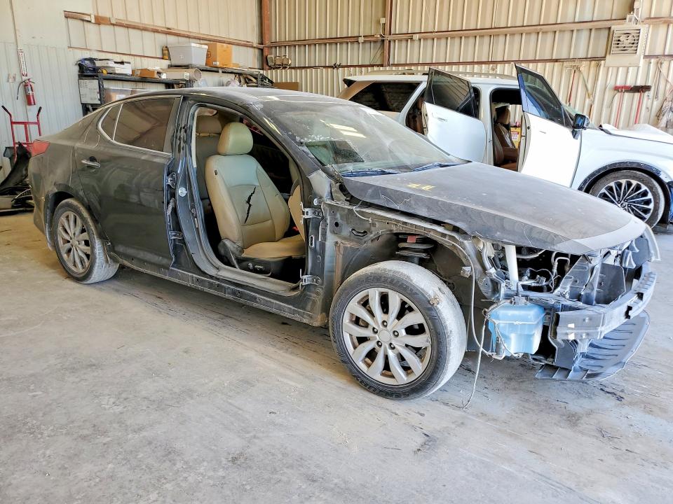 Photo 4 from auction – 2015 KIA OPTIMA with VIN 5XXGN4A70FG372917
