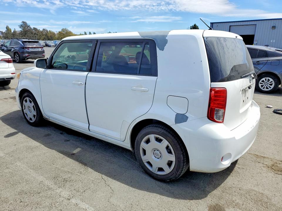 Foto 2 de la subasta – 2012 SCION XB con VIN JTLZE4FE7CJ012748