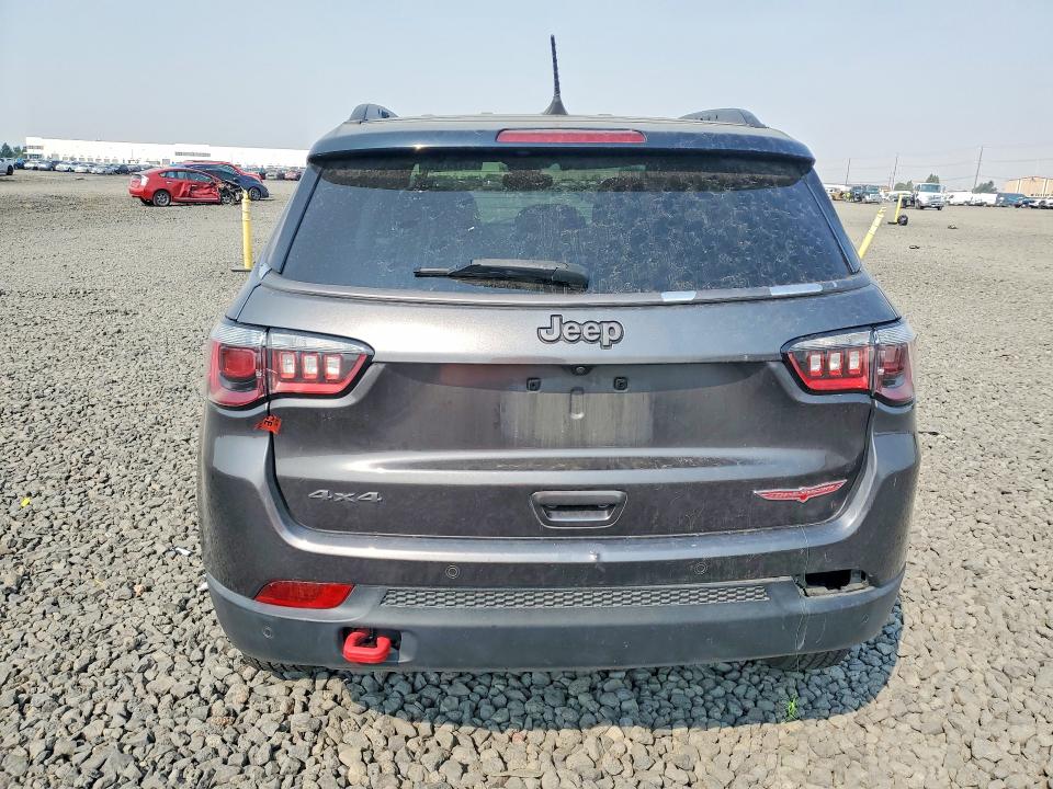 Photo 6 from auction – 2021 JEEP COMPASS with VIN 3C4NJDDB0MT564570