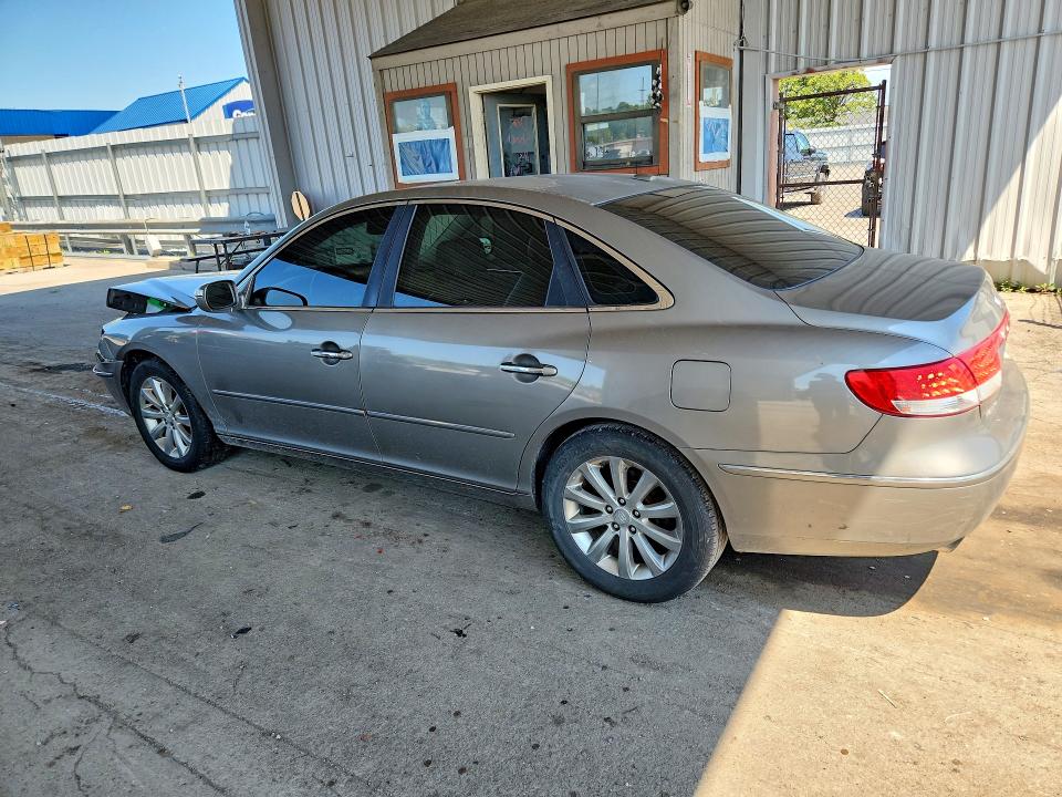 Photo 2 from auction – 2010 HYUNDAI AZERA with VIN KMHFC4DF9AA460904