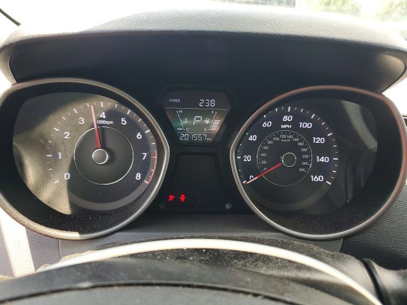 Снимка 9 от търг – 2015 HYUNDAI ELANTRA с VIN 5NPDH4AE0FH636070