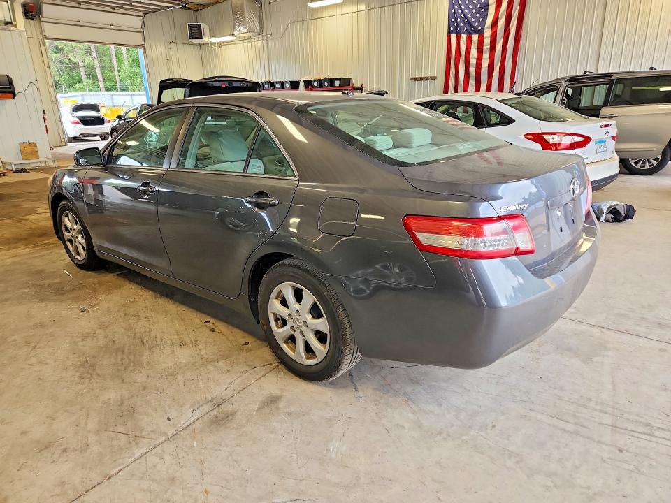 Photo 2 from auction – 2011 TOYOTA CAMRY with VIN 4T1BF3EK6BU190137