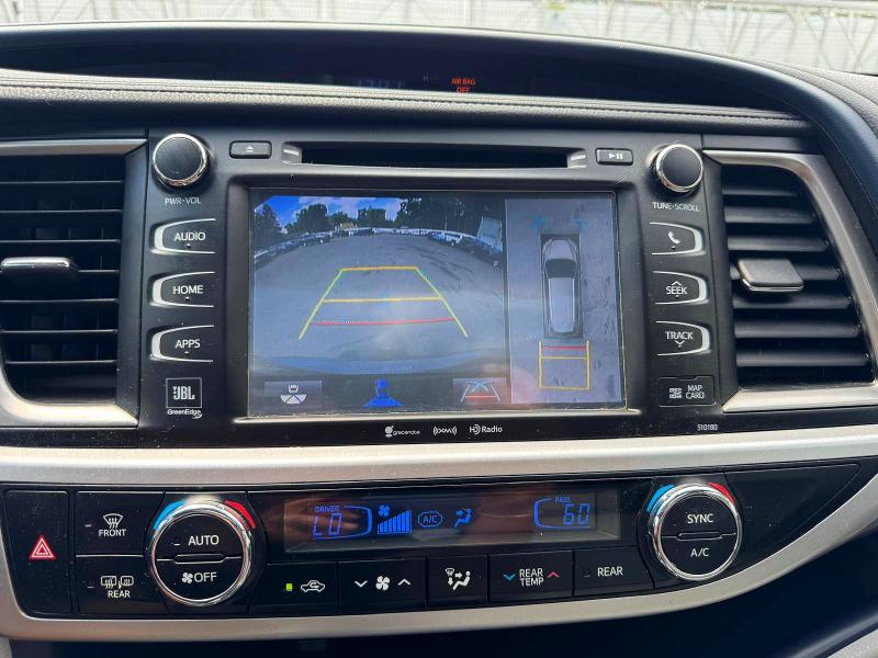 Photo 13 from auction – 2018 TOYOTA HIGHLANDER HYBRID with VIN 5TDDGRFH0JS037286