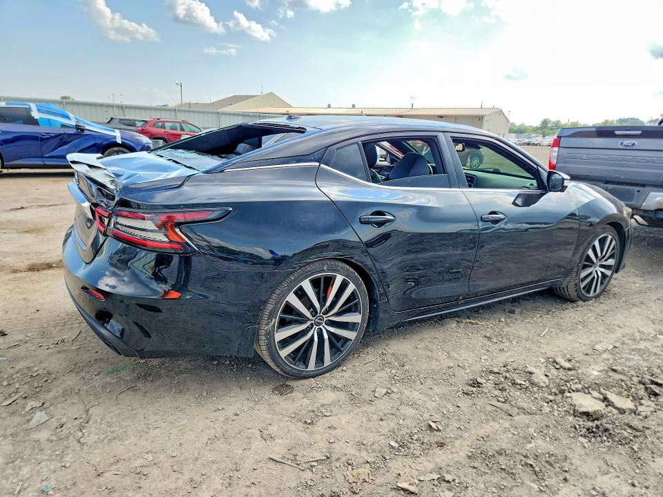 Photo 3 from auction – 2019 NISSAN MAXIMA with VIN 1N4AA6AV8KC384535