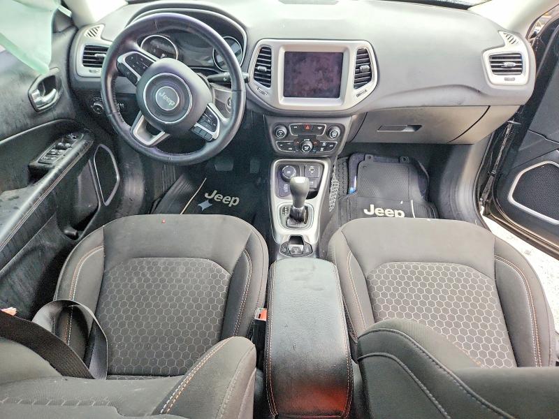 Photo 8 from auction – 2020 JEEP COMPASS with VIN 3C4NJDAB5LT174339