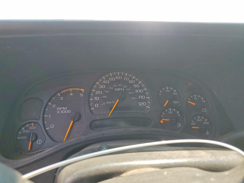 Photo 9 from auction – 2005 CHEVROLET SILVERADO with VIN 1GCHK39275E232852