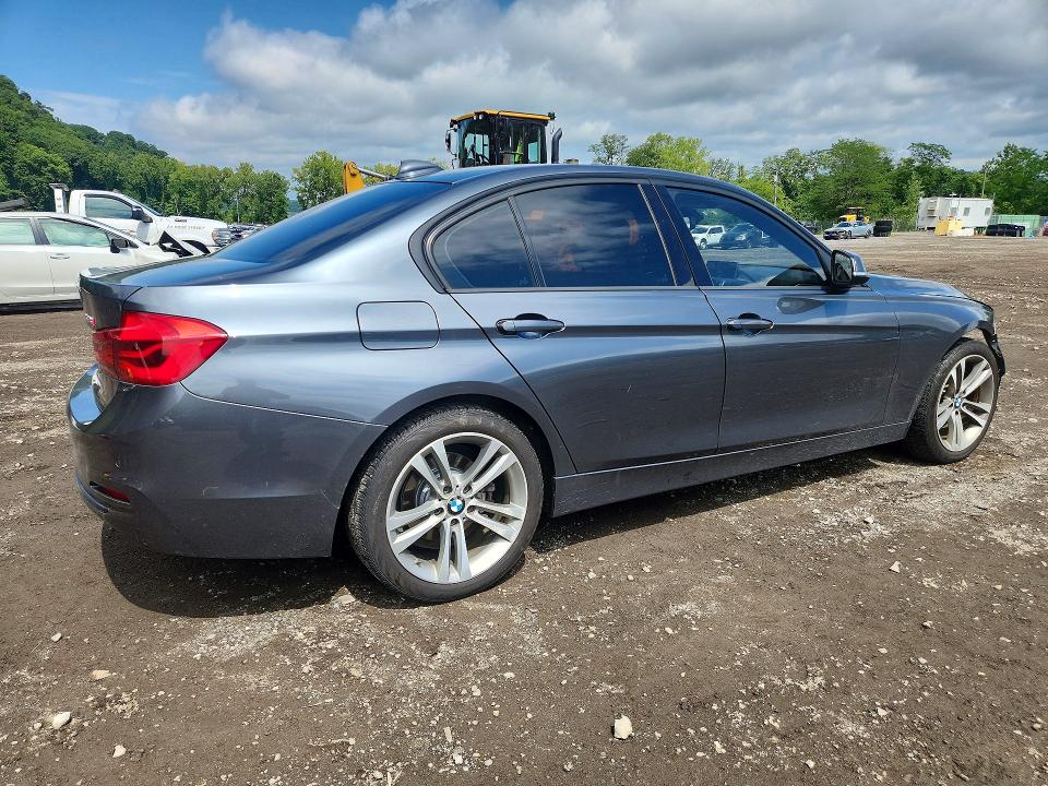 Photo 3 from auction – 2016 BMW 328 with VIN WBA8E3G56GNT26533