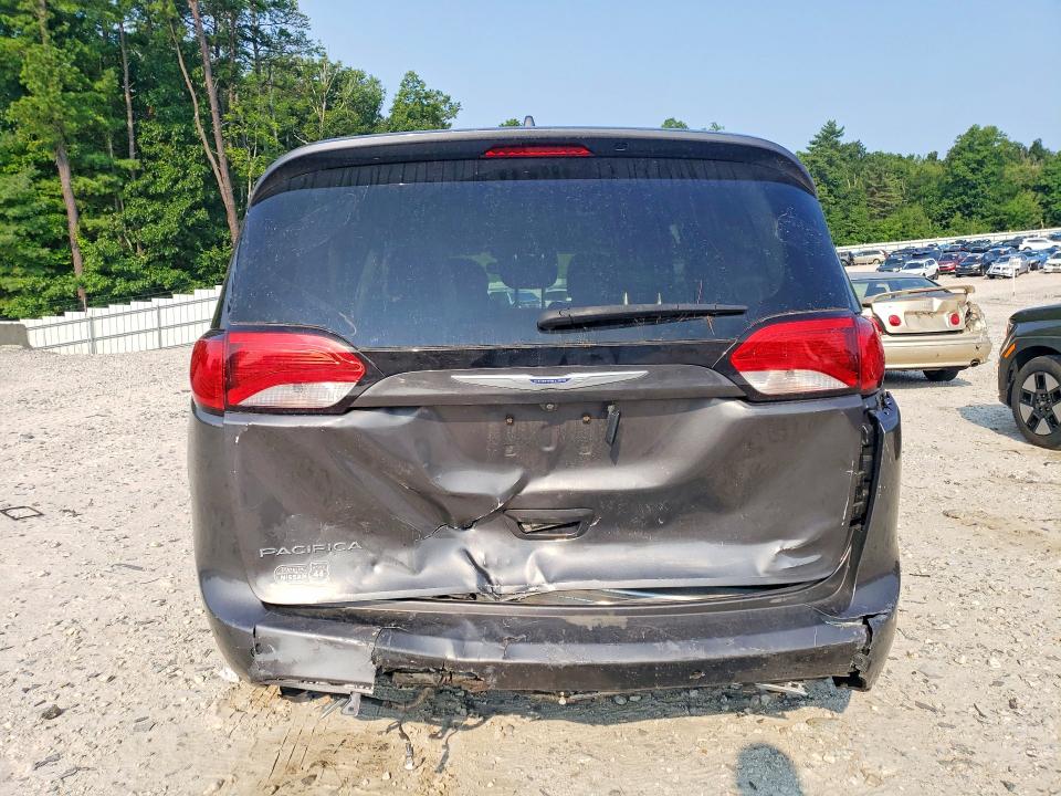 Photo 6 from auction – 2019 CHRYSLER PACIFICA with VIN 2C4RC1BG9KR738502