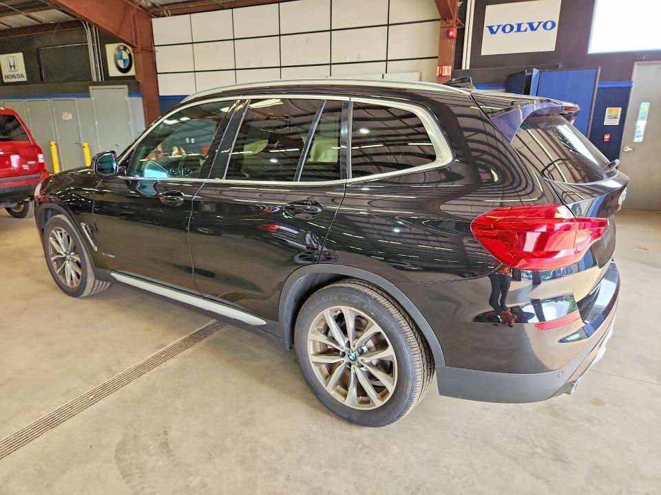 صورة رقم 2 من المزاد - 2018 BMW X3 مع VIN 5UXTR9C56JLD61233