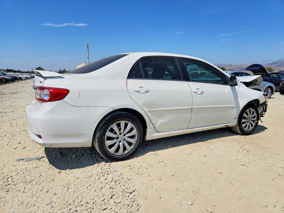 Photo 3 from auction – 2012 TOYOTA COROLLA with VIN 2T1BU4EE0CC809811