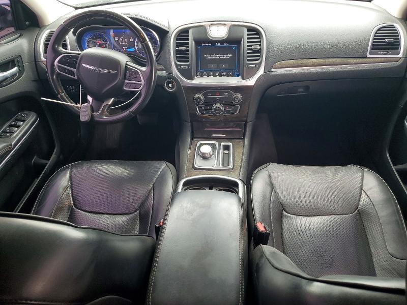 Photo 8 from auction – 2018 CHRYSLER 300 with VIN 2C3CCAKG6JH268427
