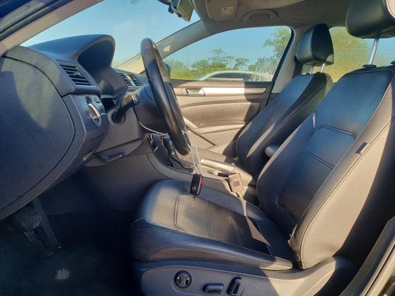 Photo 7 from auction – 2014 VOLKSWAGEN PASSAT with VIN 1VWBT7A33EC053019