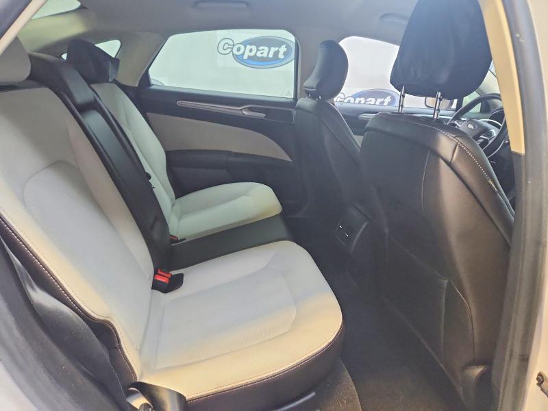 Photo 10 from auction – 2019 FORD FUSION with VIN 3FA6P0HD4KR282665
