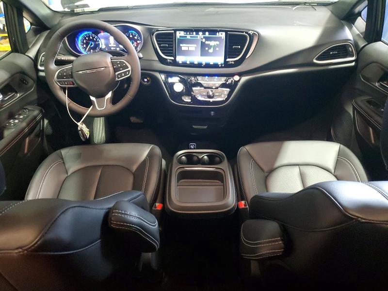 Photo 8 from auction – 2027 CHRYSLER PACIFICA with VIN 2C4RC1BG5VR577148