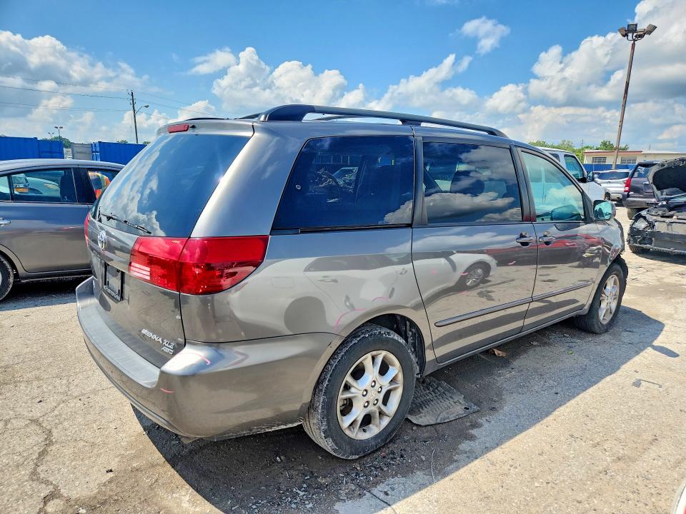 Photo 3 from auction – 2005 TOYOTA SIENNA with VIN 5TDBA22C45S044712