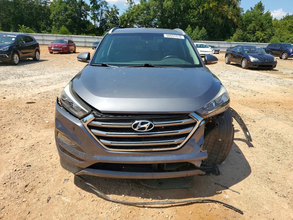 Photo 5 from auction – 2016 HYUNDAI TUCSON with VIN KM8J33A25GU044409