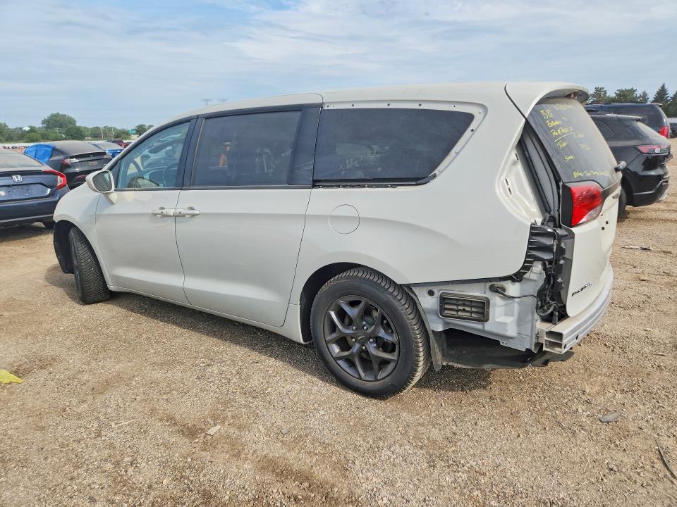 Zdjęcie 2 z aukcji – 2019 CHRYSLER PACIFICA z VIN 2C4RC1FG7KR609281