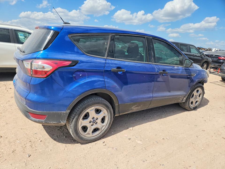 Photo 3 from auction – 2017 FORD ESCAPE with VIN 1FMCU0F73HUB79236