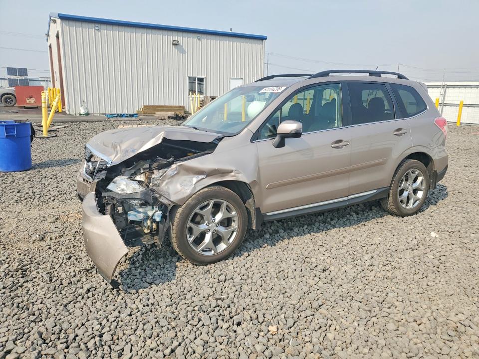 SUBARU FORESTER 2015 with VIN JF2SJAWC5FH585117 - Photo from auction