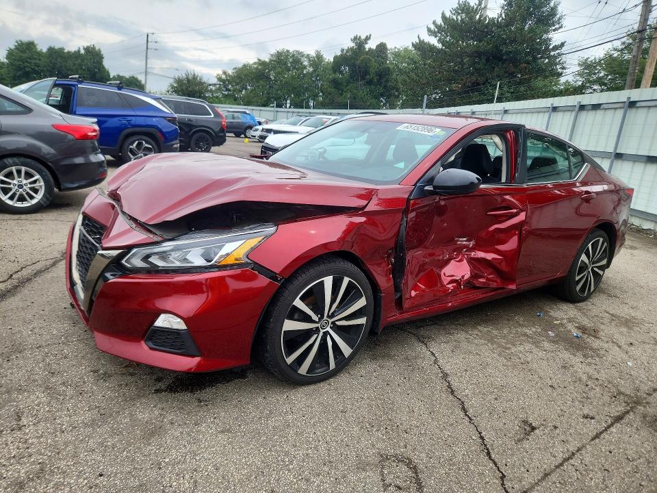NISSAN ALTIMA 2019 with VIN 1N4BL4CW9KC207467 - Photo from auction