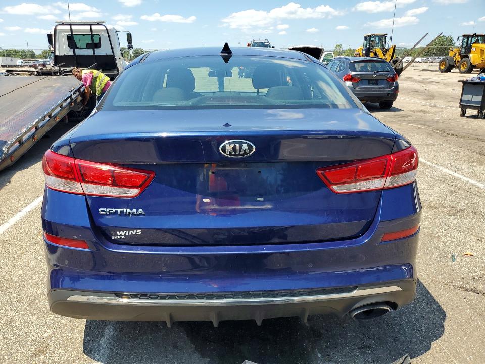 Photo 6 from auction – 2019 KIA OPTIMA with VIN 5XXGT4L32KG360231