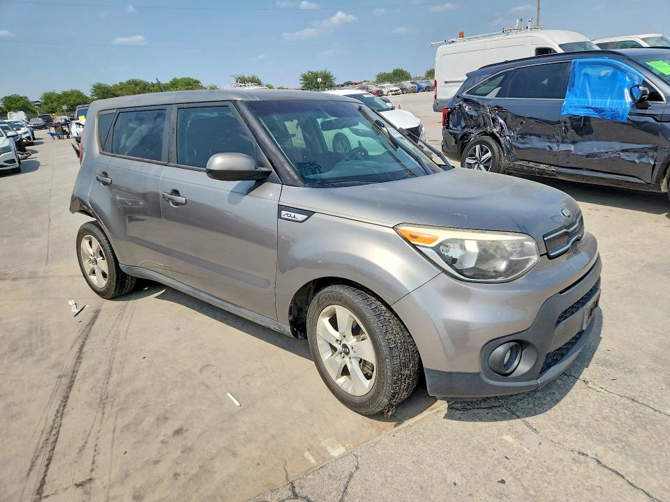 Foto 4 de la subasta – 2017 KIA SOUL con VIN KNDJN2A24H7475428