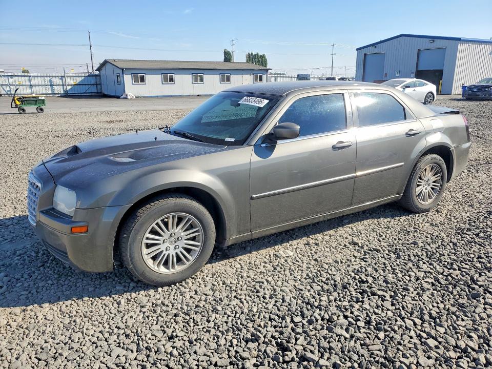 CHRYSLER 300 2008 with VIN 2C3LA43R98H126395 - Photo from auction