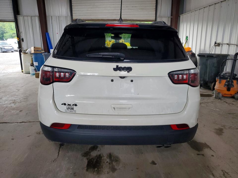 Photo 6 from auction – 2020 JEEP COMPASS with VIN 3C4NJDBB2LT239971