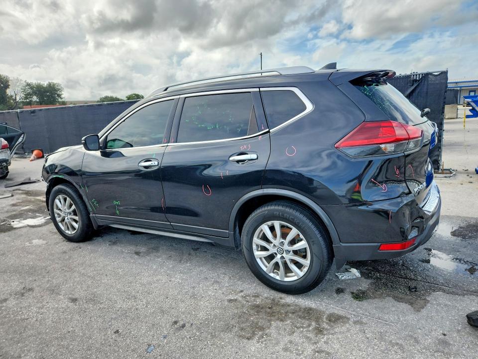 Photo 2 from auction – 2018 NISSAN ROGUE with VIN KNMAT2MT0JP621940