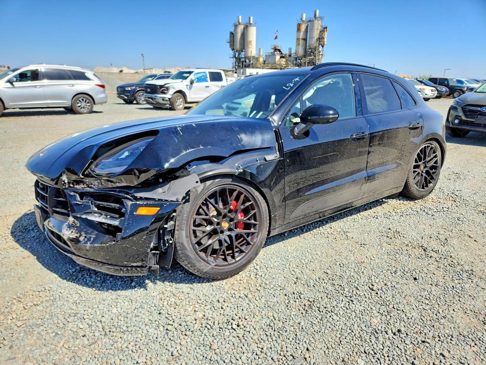 2021 PORSCHE MACAN