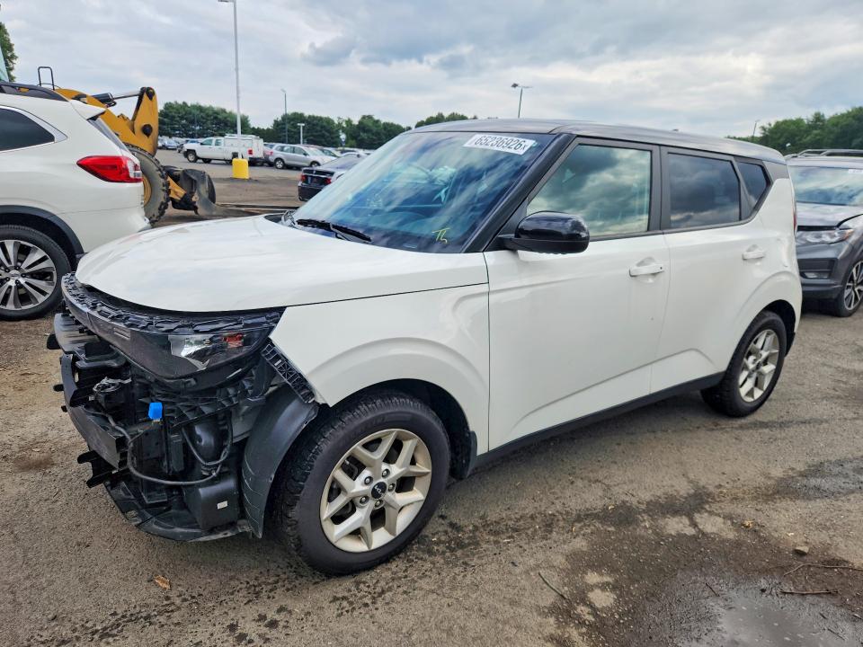 KIA SOUL 2023 with VIN KNDJ23AUXP7200290 - Photo from auction