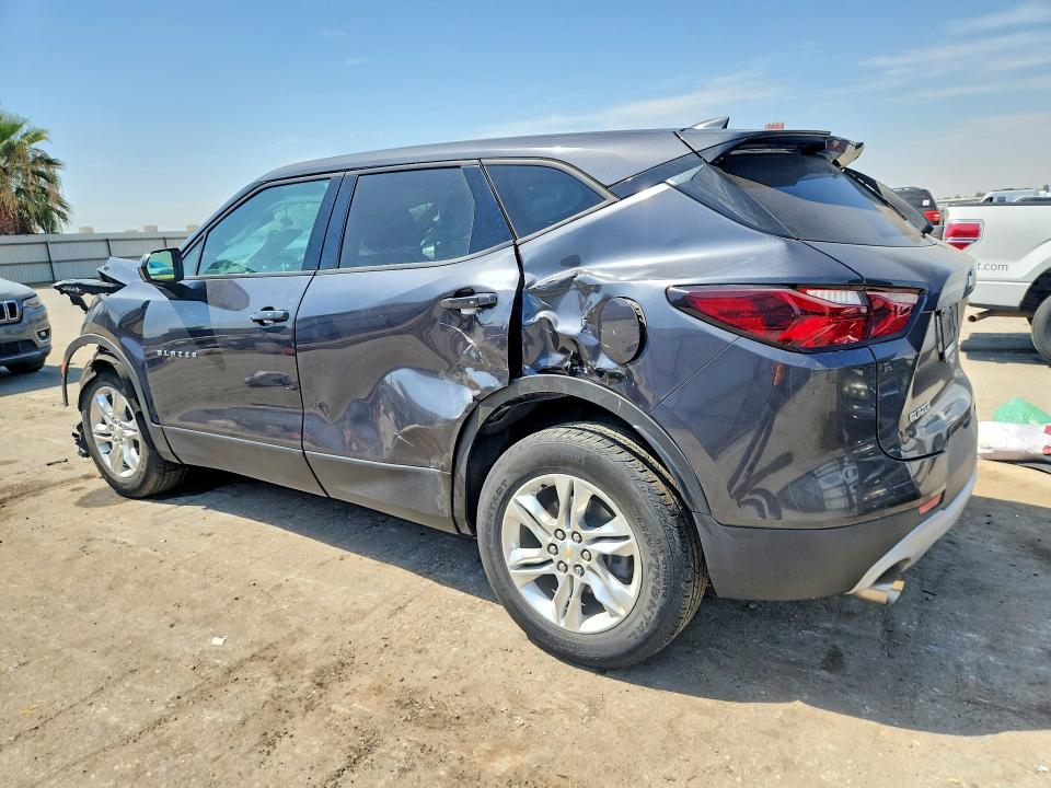 Photo 2 from auction – 2021 CHEVROLET BLAZER with VIN 3GNKBCRS2MS578423